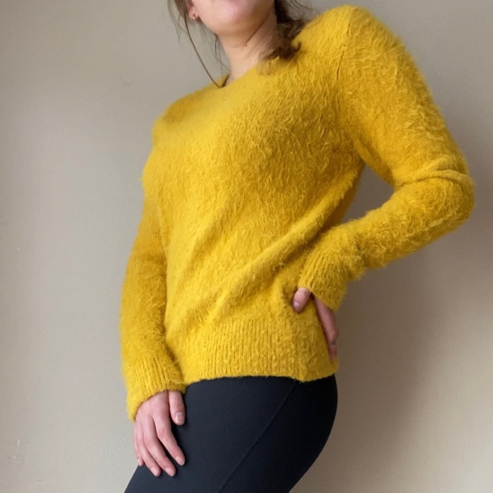 Sweater - Picture 2 of 5